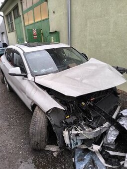 BMW x2 1.8i