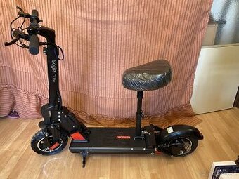 Elektro koloběžka BOGIST C1 Pro - NOVÁ - 1