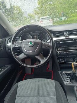 Škoda Superb 2