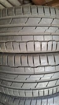 225/45R19 Letní
