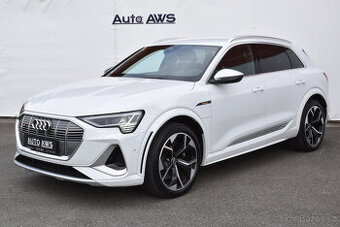 Audi e-tron S 370 Quattro Digital LED