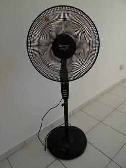 Stojanový otočný ventilátor Rohnson R-848