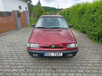ŠKODA FELICIA 1.3 LXi LEGENDA NA KOLECH