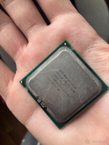 procesor intel core 2 quad q8300