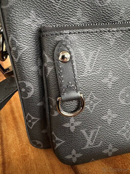 Kabelka Louis Vuitton Trio Messenger jako nová
