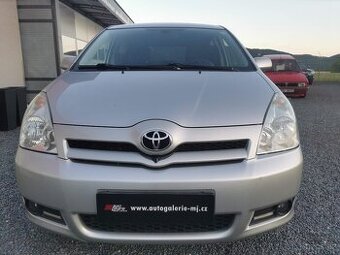 Toyota Corolla Verso 2.2 D-CAT 7 míst