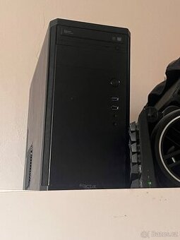 Stolní pc