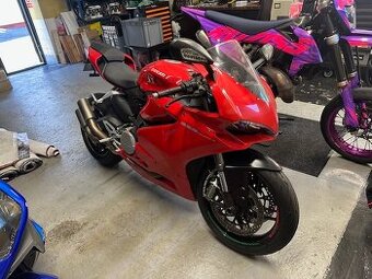 Prodáme - vyměníme DUCATI 959 Panigale