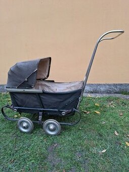 Starožitný kočárek pro panenky  - skládací