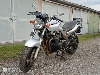 Kawasaki ZR7