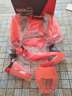 Sada plastů Polisport KTM oranžová FLUO 2016-2019