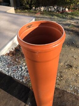 kanalizační trubka SN4 200 x 4,9 x 1000 mm