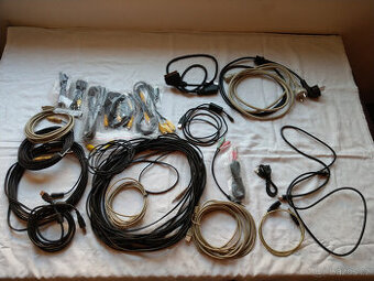 Kabely - PC, USB, S-video atd...