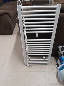 elektrický topný žebřík