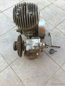 JAWA 250 Speciál a přírubová ,,Horská"