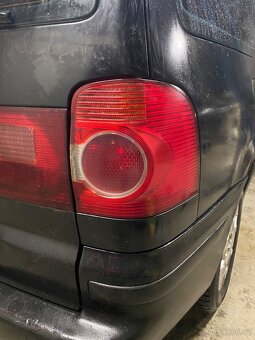 Vw Sharan r.v 2006 přední a zadní světla