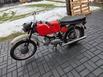 Jawa 23 Mustang bez TP, červený původní 8.