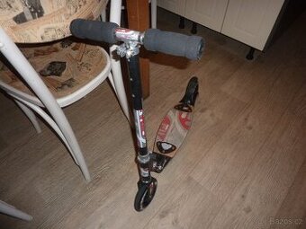 Skládací koloběžka FILA - black