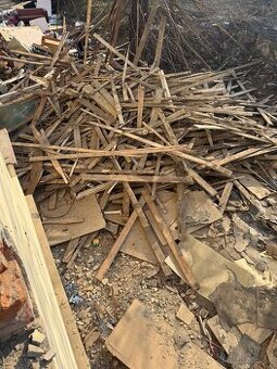 ZDARMA dřevo na topení – spěchá