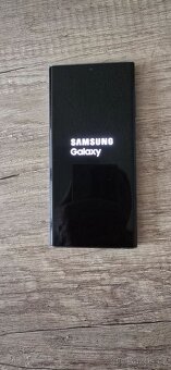 Samsung galaxy S22 Ultra+hodiky galaxy watch 4 classic 42mm