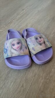 Dětské fialové pantofle Frozen s gumičkou na patě