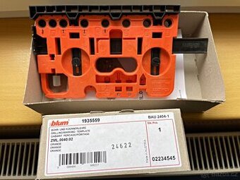 BLUM ZML.0040.02 univerzální vrtací šablona
