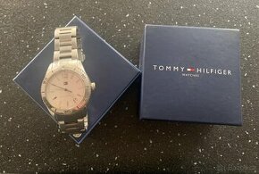 Dámské hodinky Tommy Hilfiger