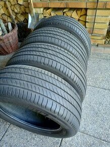 Prodám letní pneu Michelin 215/55 R17