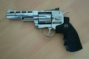 ASG Dan Wesson 4 - TOP STAV - 16x CO2 bombičky