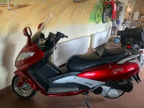 Novy skutr 250 ccm - 1