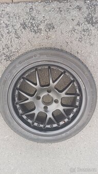 prodám Litá kola černé 151x17H2 viper D7 s pneuv Barum