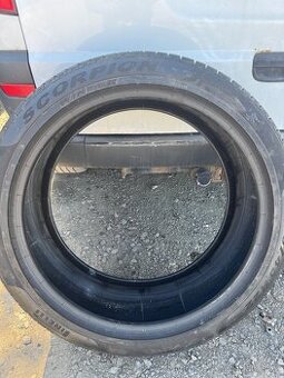 Pneu zimní SCORPION 275/40R22
