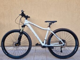 #53 Lehké Force Bellona 27,5", pro 170-185cm