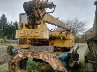 V3s jeřáb - 1