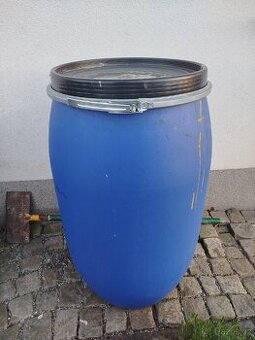 Plastový modrý sud 220l