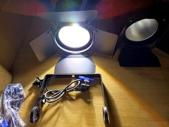 Profi LED 200 Wat COB s klapkami
