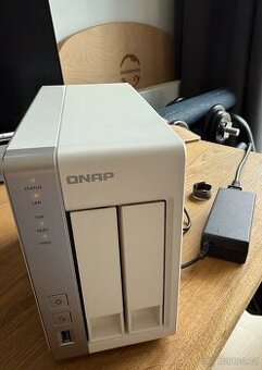 NAS QNAP TS-231P2 + 2x 2TB WD RED NAS HDD SATA - 1