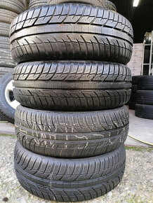 Zimní pneu = 195/60 R16 = TOYO