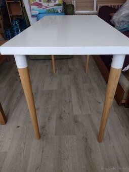 Jidelni stul 120x60cm