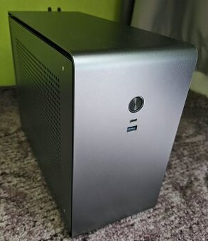 MiniPC herni AMD R5 5600X(6c,12t),32Gb RAM,1TB SSD,RX7800XT