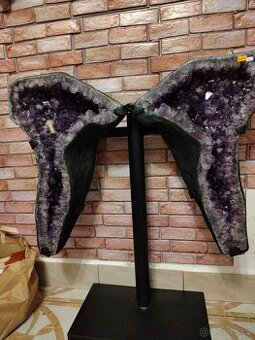 Ametyst motýlí křídla geoda