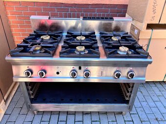 Sporák plynový, řada 700, RM Gastro Lotus 6 hořák