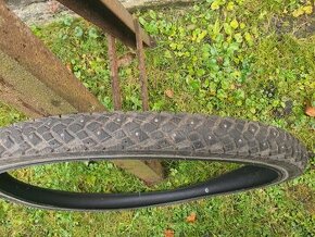 Zimní pláště na horské kolo