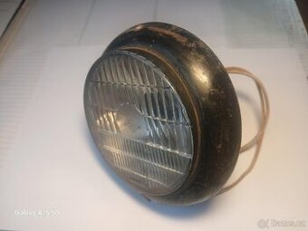 Přídavný reflektor