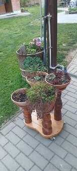Květináč na kolečkách