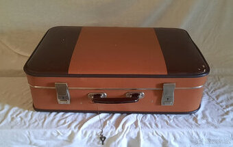 Cestovní kufr starší
