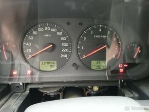 Tachometr Volvo V40 2003