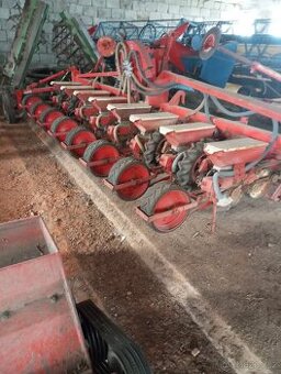 Seci stroj na kukuřici