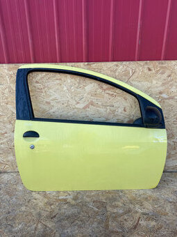 84.PRODÁM PRAVÉ PŘEDNÍ DVEŘE PEUGEOT 107 2005-2008