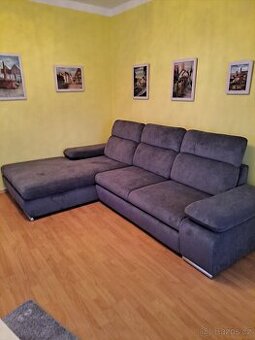 Rohová rozkládací sedačka s úložným prostorem – TOP STAV